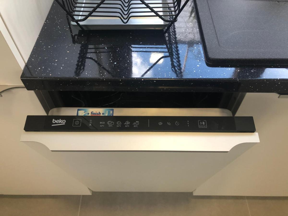 Klimatyzowane Apartamenty I Pokoje Przy Targach Кельце Экстерьер фото