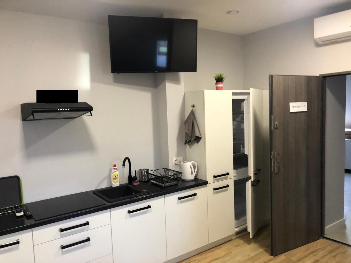 Klimatyzowane Apartamenty I Pokoje Przy Targach Кельце Экстерьер фото