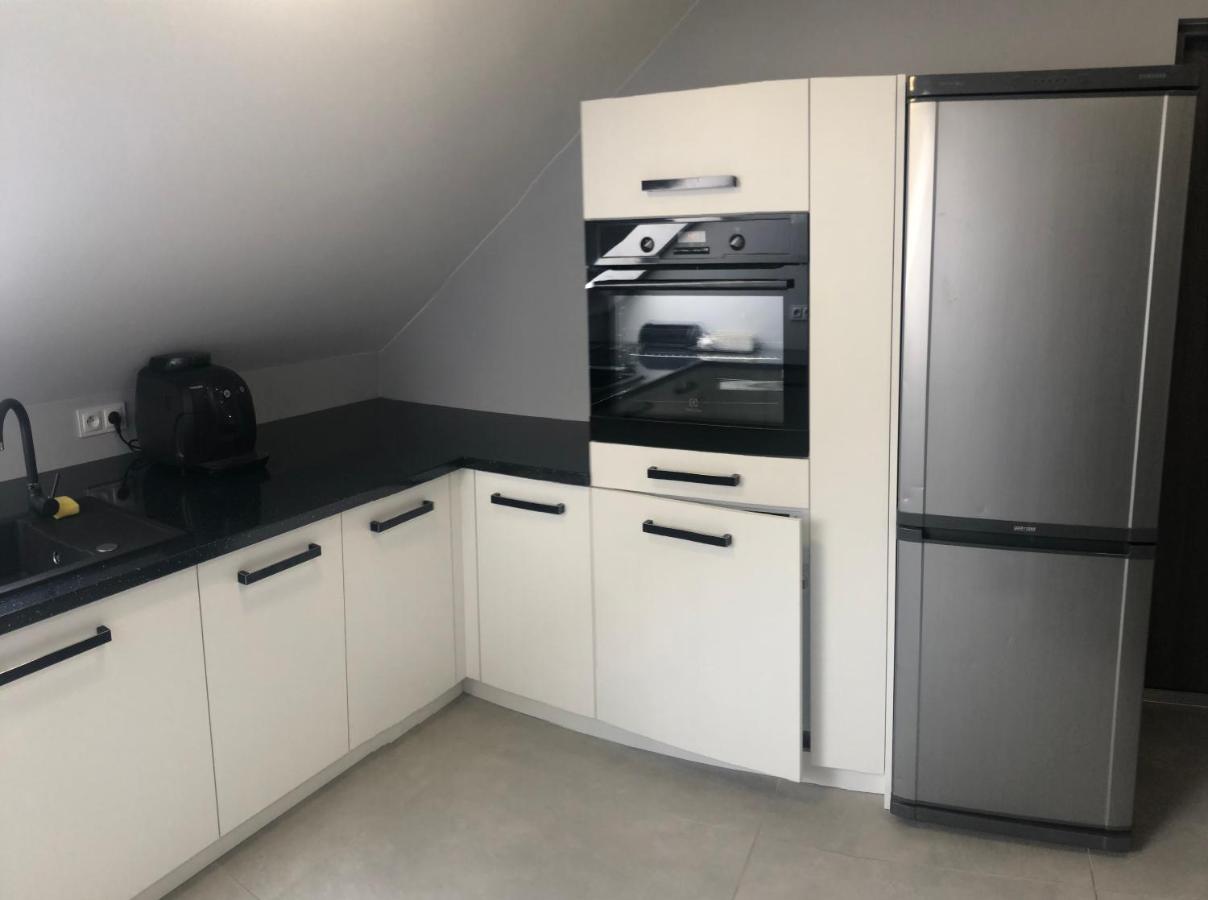 Klimatyzowane Apartamenty I Pokoje Przy Targach Кельце Экстерьер фото